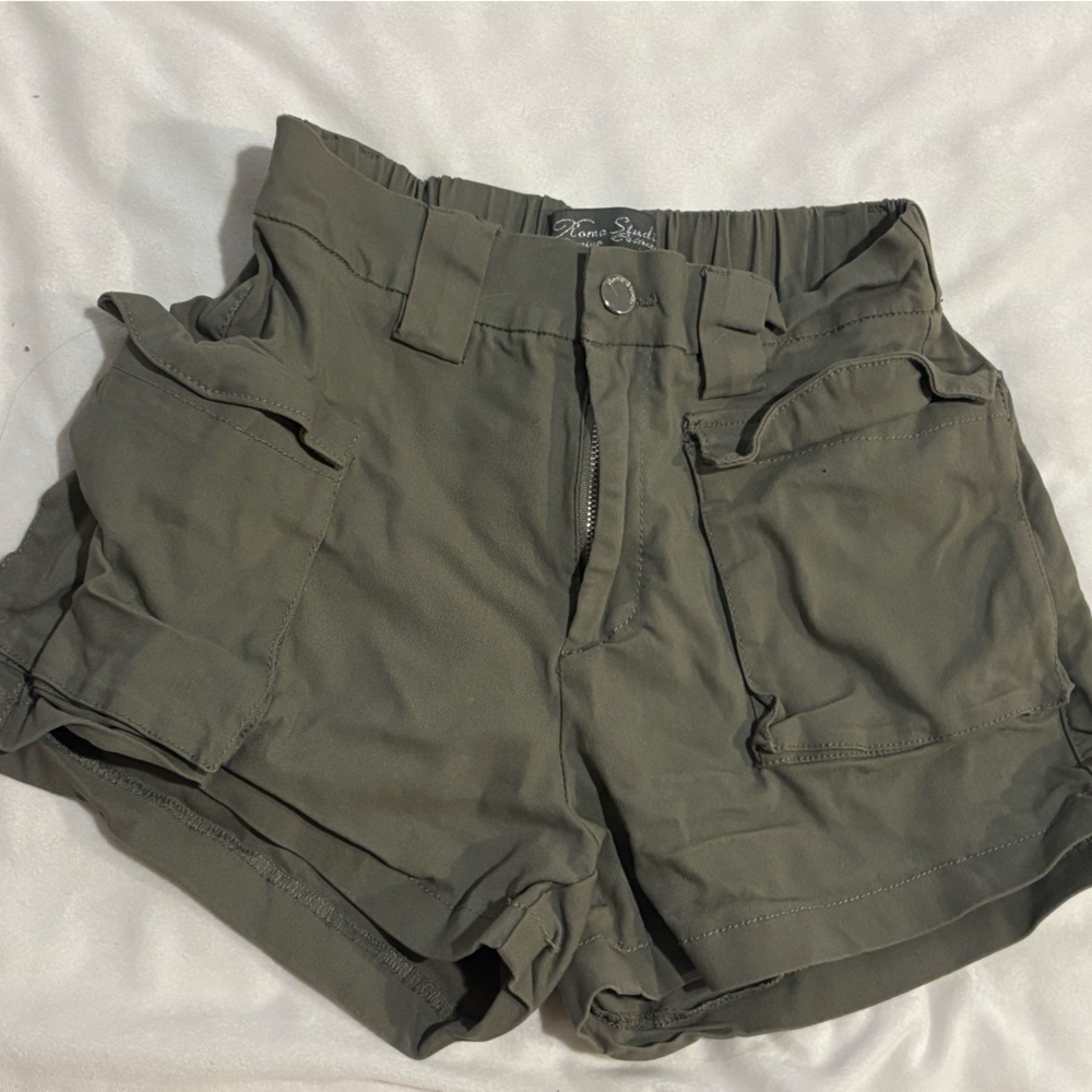 Olive Green Men's Cargo Shorts